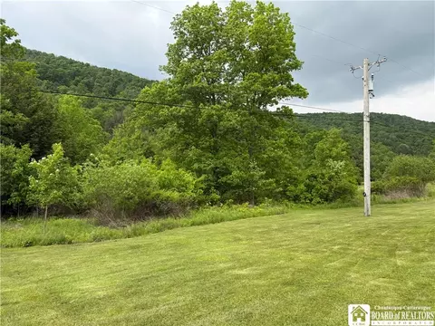 Exterior - 951 Two Mile Rd, Olean, NY 14760 photo 7 of 10