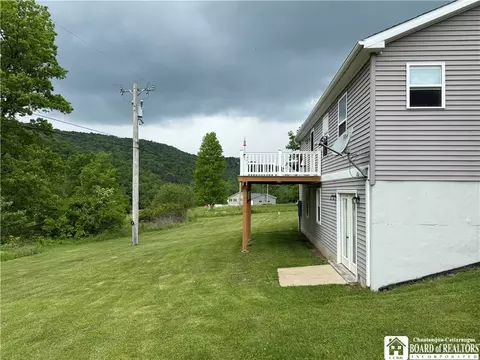 Exterior - 951 Two Mile Rd, Olean, NY 14760 photo 6 of 10