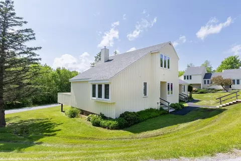 90 Pines Dr #4-1, Roxbury, NY 12474