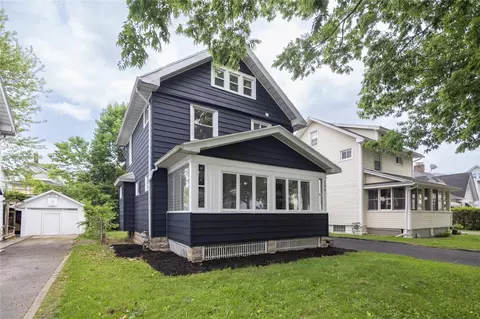 126 Canton St, Rochester, NY 14606