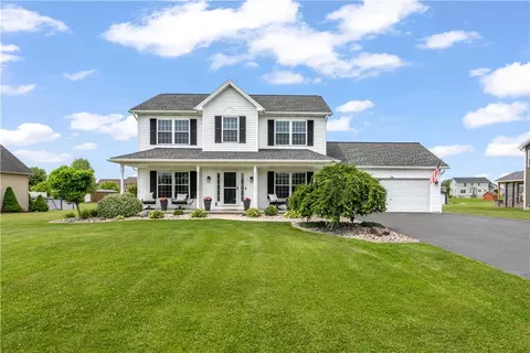 34 Fallwood Ter, Parma, NY 14468