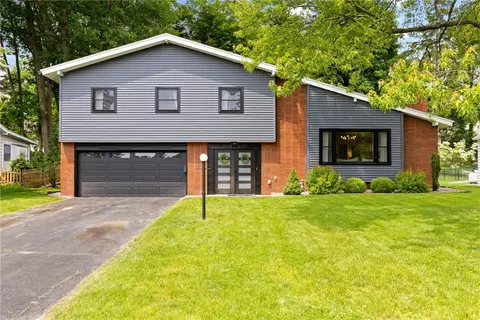 125 Avon Rd, Rochester, NY 14625