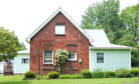 16 Chestnut St, Mount Jewett, PA 16740