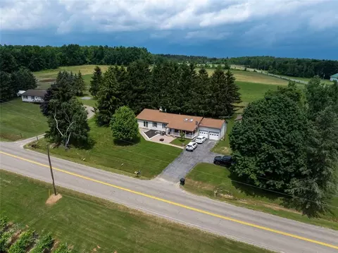 9447 County Route 75, Pulteney, NY 14418