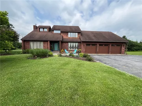 181 Budd Rd, Arcadia, NY 14513