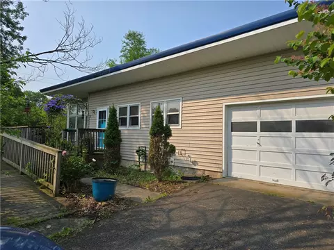 2 Kathleen St, Oxford, NY 13830