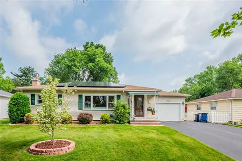 229 Angelus Dr, Irondequoit, NY 14622