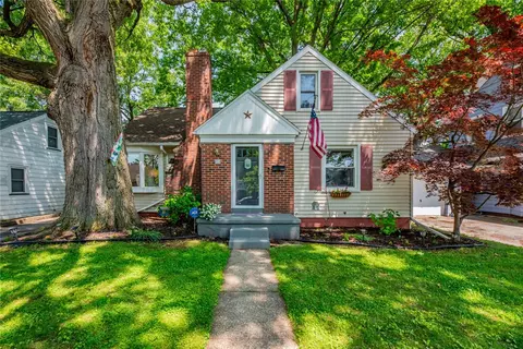 406 Tarrington Rd, Irondequoit, NY 14609