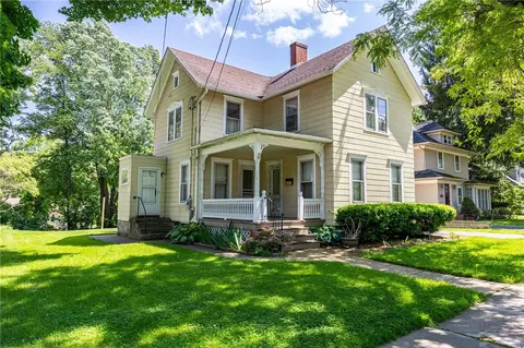 92 S Main St, Pittsford, NY 14534