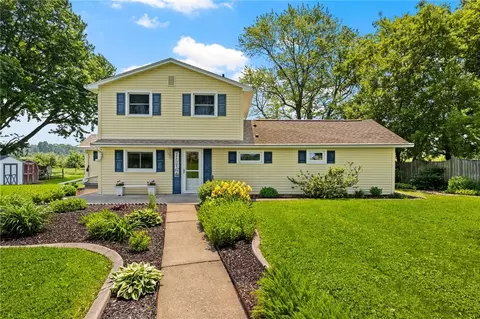 627 Wilder Rd, Parma, NY 14468
