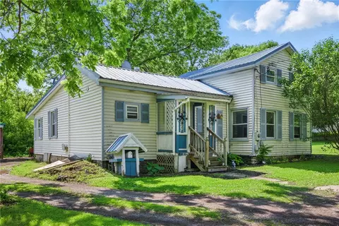 119 Cherry St, Milo, NY 14527