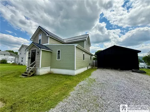 918 Crown St, Olean, NY 14760 photo 1