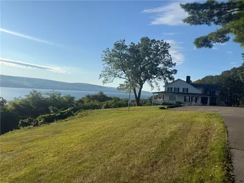 49 N Glenora Rd, Starkey, NY 14837