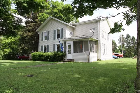 6885 E William Street Ext, Bath, NY 14810