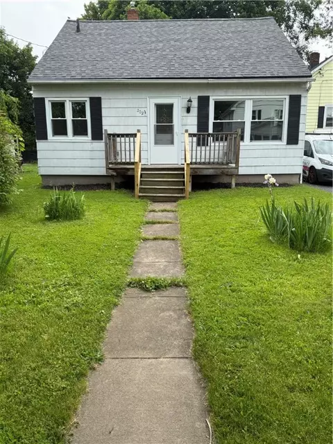 202 Klein St, Rochester, NY 14621
