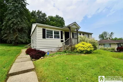 46 Pardee Ave, Jamestown, NY 14701