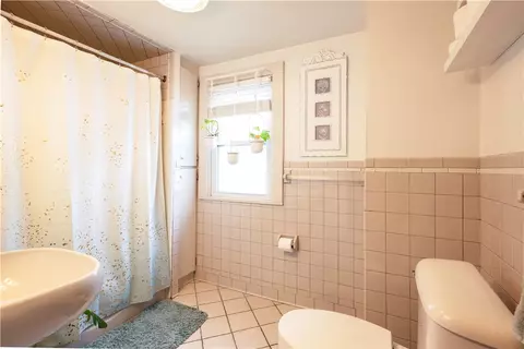 Bath - 51 Whitby Rd, Irondequoit, NY 14609 photo 1 of 2