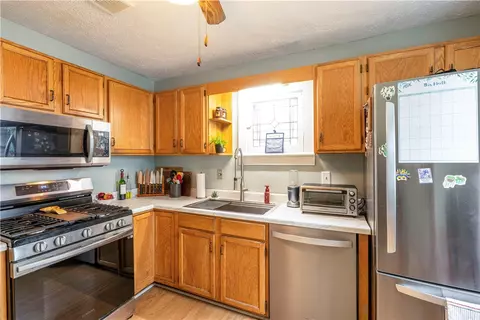 Kitchen - 51 Whitby Rd, Irondequoit, NY 14609 photo 4 of 4