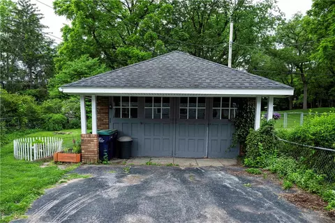 Exterior - 51 Whitby Rd, Irondequoit, NY 14609 photo 4 of 7