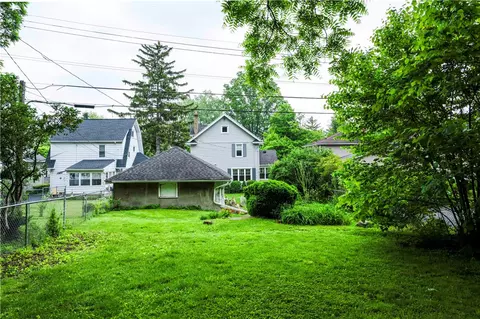 Exterior - 51 Whitby Rd, Irondequoit, NY 14609 photo 3 of 7