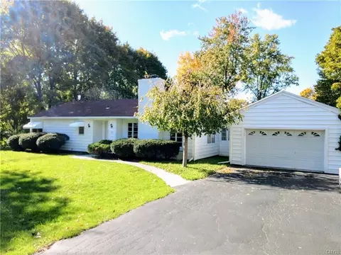 153 S South St, Auburn, NY 13021