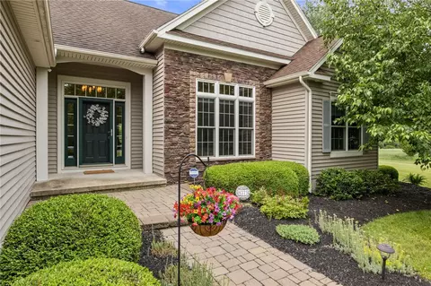 4375 Canal Rd, Ogden, NY 14559