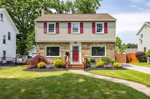 262 Barry Rd, Irondequoit, NY 14617