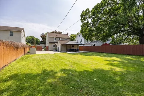 Exterior - 262 Barry Rd, Irondequoit, NY 14617 photo 4 of 7