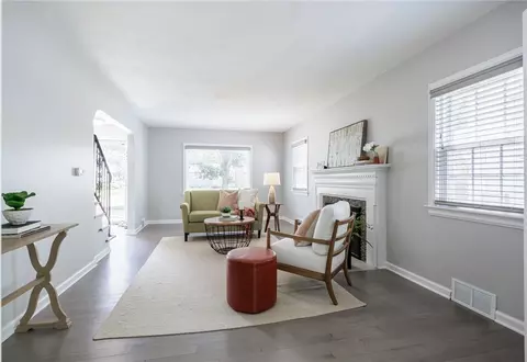 Living - 262 Barry Rd, Irondequoit, NY 14617 photo 3 of 4