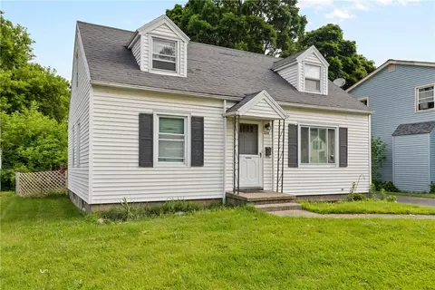 224 Wildwood Dr, Greece, NY 14616