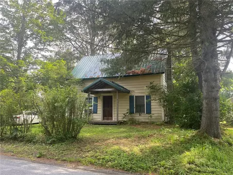 166 Norton Cross Rd, Middlefield, NY 13326