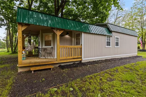 125 Layton St, Lyons, NY 14489