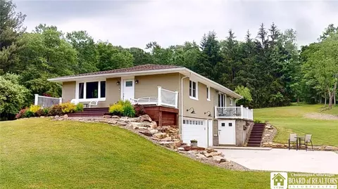 12483 Sawmill Run Rd, South Valley, NY 14738