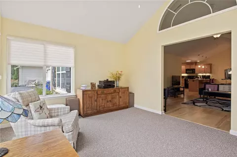 Entry Way - 234 Maryview Dr, Webster, NY 14580 photo 2 of 3