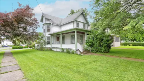 49 E Bayard St, Seneca Falls, NY 13148