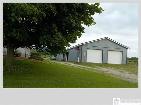 10687 Carris Rd, Ripley, NY 14775