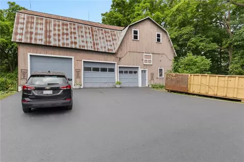 639 Plank Rd, Webster, NY 14580 photo 42