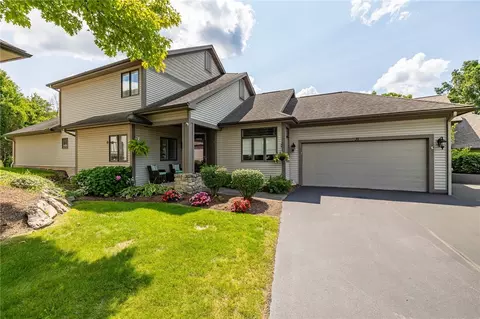 31 Spruce Rdg, Perinton, NY 14450