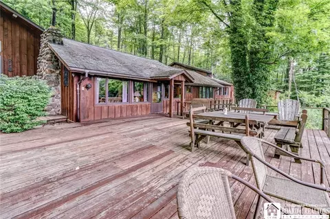 1299 Cotton Hill Rd, Bennington, NY 14011