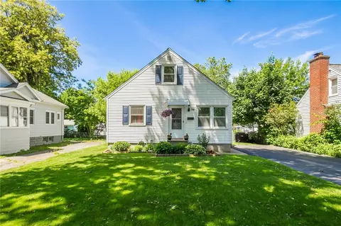 56 Dorsey Rd, Greece, NY 14616