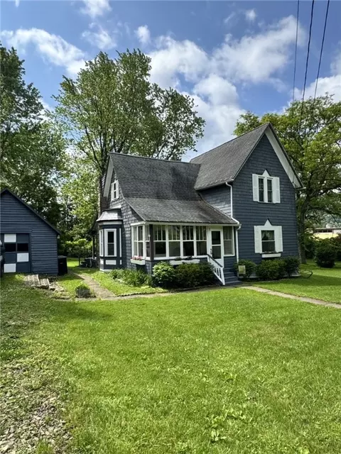 66 W Benton Ave, Port Allegany, PA 16743