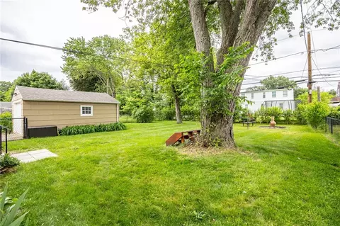 Exterior - 309 Brandon Rd, Irondequoit, NY 14622 photo 7 of 9