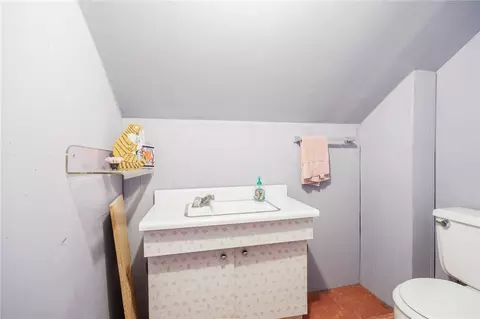 Bath - 309 Brandon Rd, Irondequoit, NY 14622 photo 2 of 2