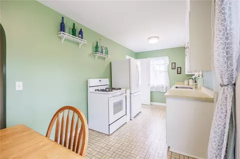 Kitchen - 309 Brandon Rd, Irondequoit, NY 14622 photo 5 of 5