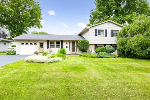 65 Arcadia Pkwy, Greece, NY 14612