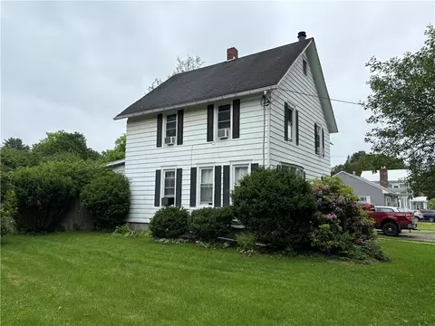 90 Canasawacta St, Norwich, NY 13815
