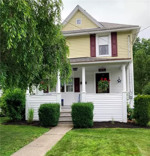 74 Cleveland Ave, Elmira, NY 14905