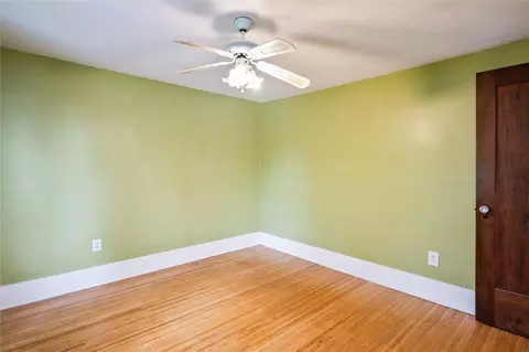 Bedroom - 199 Brett Rd, Irondequoit, NY 14609 photo 4 of 8