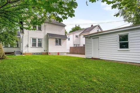 Exterior - 199 Brett Rd, Irondequoit, NY 14609 photo 6 of 9