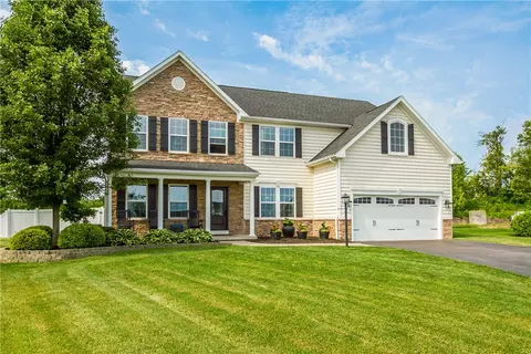 75 Ashlyn Rise Rise, Fairport, NY 14450
